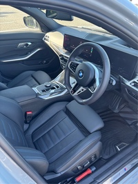 BMW 3シリーズ ツーリング 320d xドライブ ツーリング Mスポーツ 50thアニバーサリーリミテッド_RHD_4WD(AT 2.0)