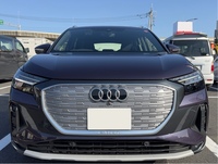 アウディ Q4 e-tron Q4 40 e-tron アドバンスト_RHD(AT)