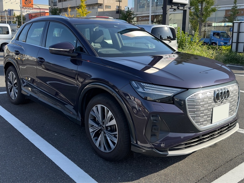 アウディ Q4 e-tron Q4 40 e-tron アドバンスト_RHD(AT)