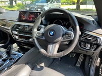 BMW 5シリーズ セダン 523d Mスポーツ_RHD(AT_2.0)