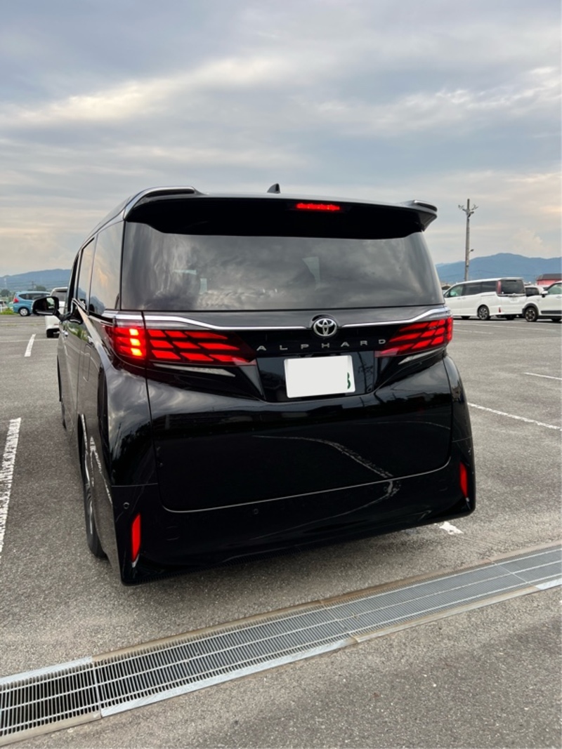 トヨタ アルファード Z(CVT_2.5_ガソリン)