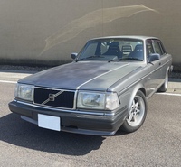 ボルボ 240 セダン 240GL_RHD(AT_2.3)