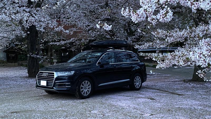 アウディ Q7