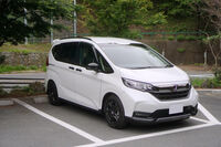 ホンダ フリード+ プラス クロスター ブラックスタイル(CVT_1.5)
