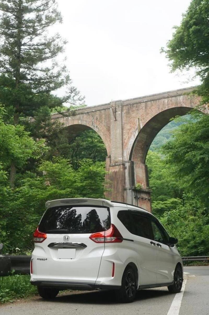 ホンダ フリード+ プラス クロスター ブラックスタイル(CVT_1.5)