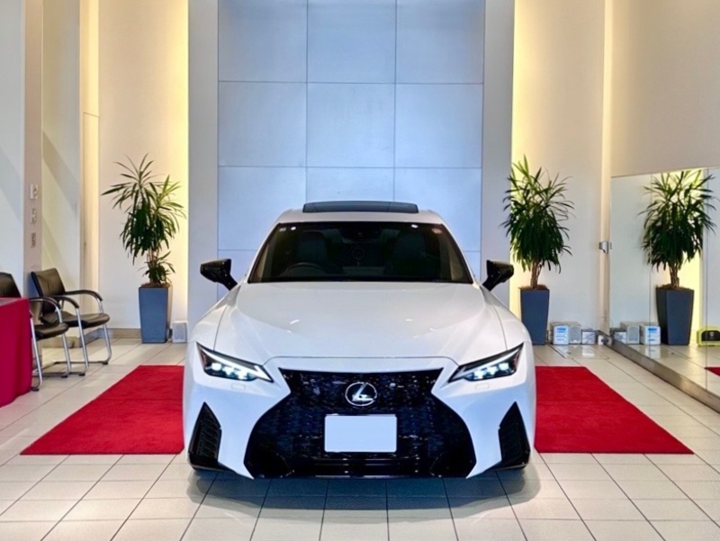 レクサス ISハイブリッド 300h“Fスポーツ モードブラック IV”(CVT_2.5)