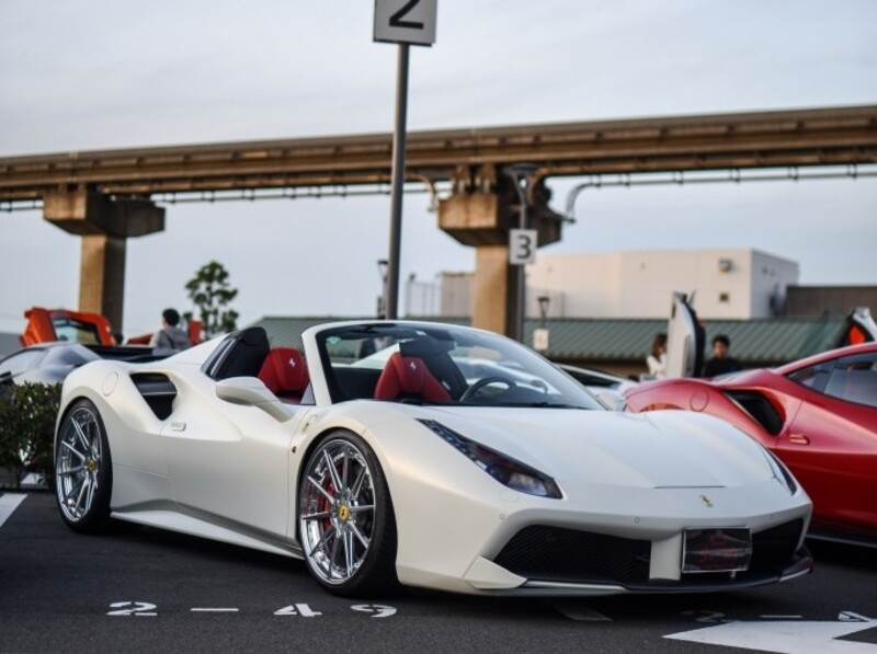 フェラーリ 488スパイダー 488スパイダー_LHD(F1DCT_3.9)