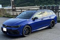 フォルクスワーゲン ゴルフ R ヴァリアント R ブラックスタイル_RHD_4WD(DSG_2.0)