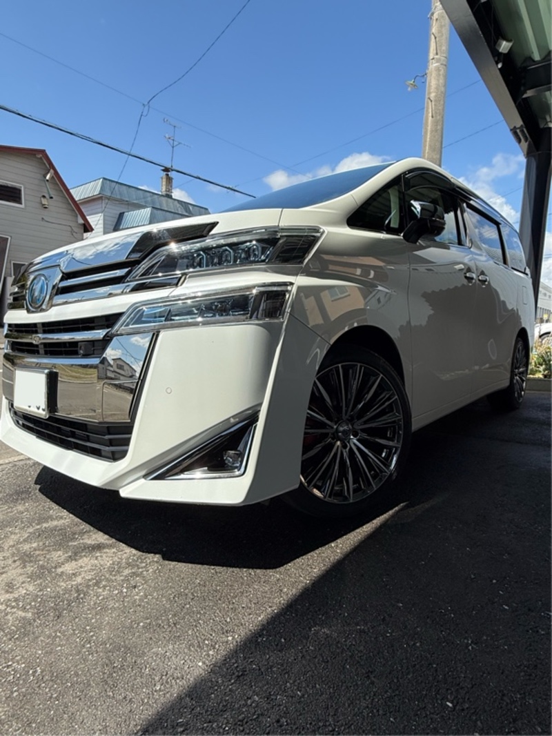 トヨタ ヴェルファイアハイブリッド ハイブリッド V_7人乗り_4WD(CVT_2.5)