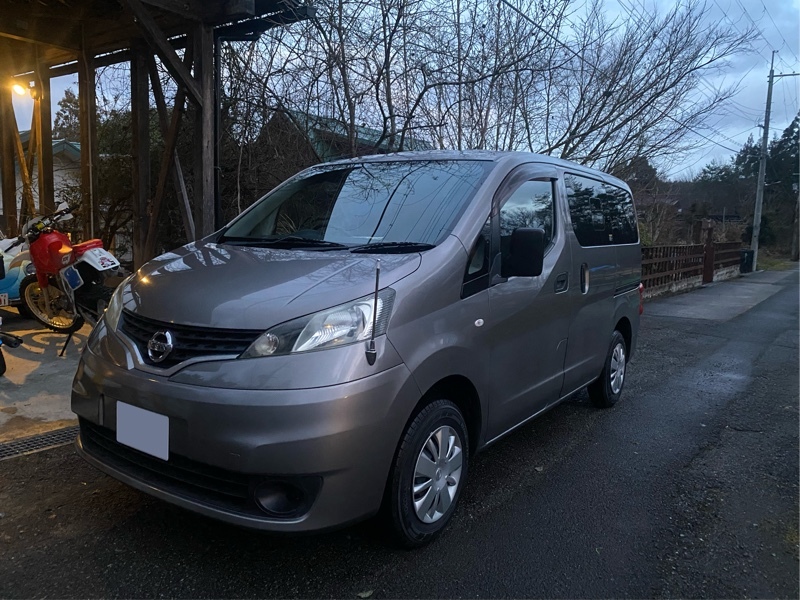 日産 NV200バネットバン DX_5人乗り(AT_1.6)