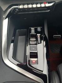 プジョー 3008 PHEV GT ハイブリッド4_RHD_4WD(EAT_1.6)