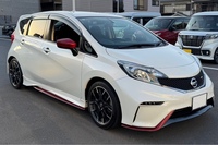 日産 ノート ニスモ S(MT_1.6)