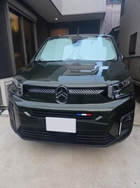 シトロエン ベルランゴ マックス ブルーHDi_RHD(EAT_1.5)