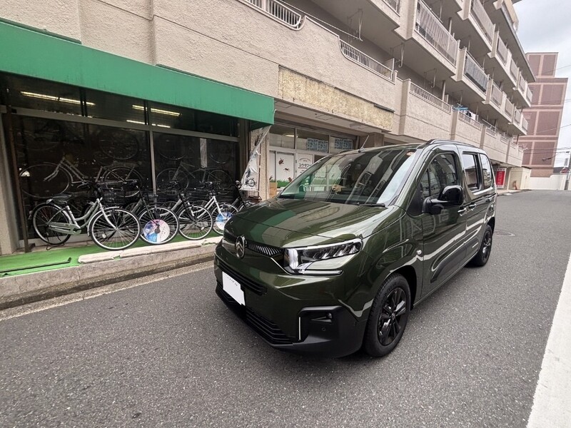 シトロエン ベルランゴ マックス ブルーHDi_RHD(EAT_1.5)