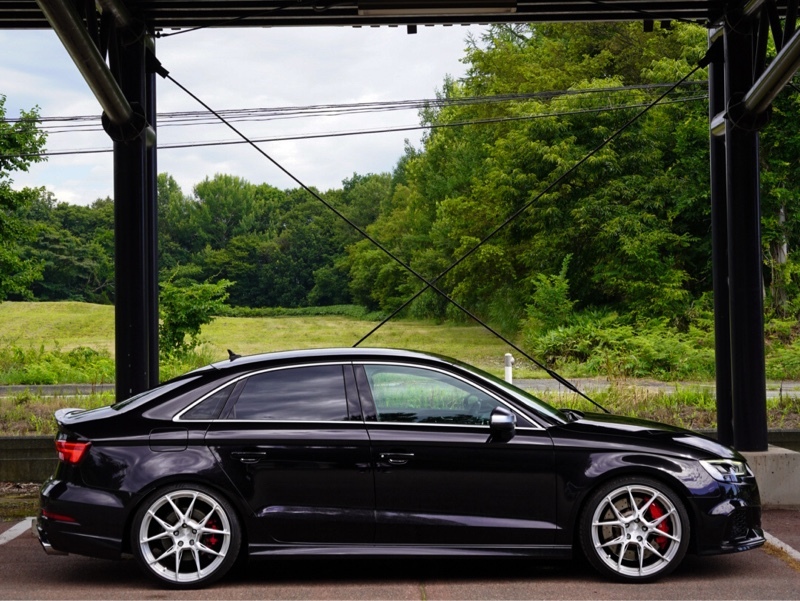 アウディ RS3 （セダン） RS3 セダン_RHD_4WD(AT_2.5)
