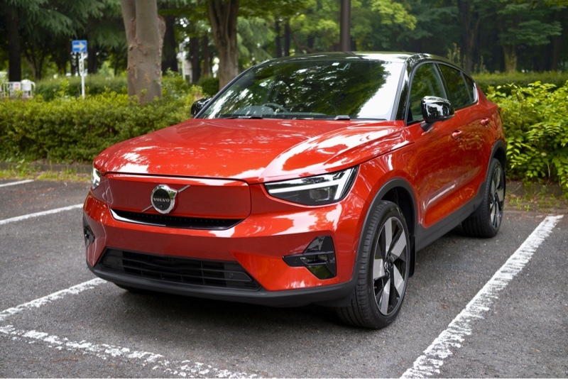 ボルボ C40 リチャージツイン_RHD_AWD
