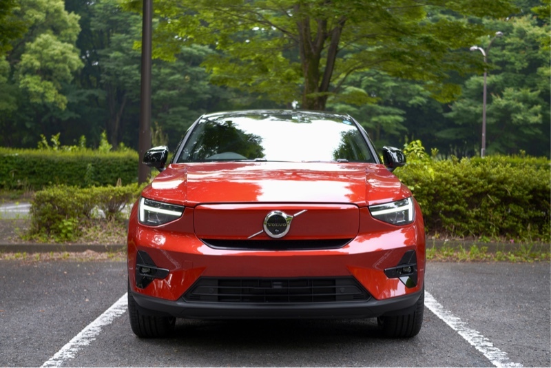 ボルボ C40 リチャージツイン_RHD_AWD