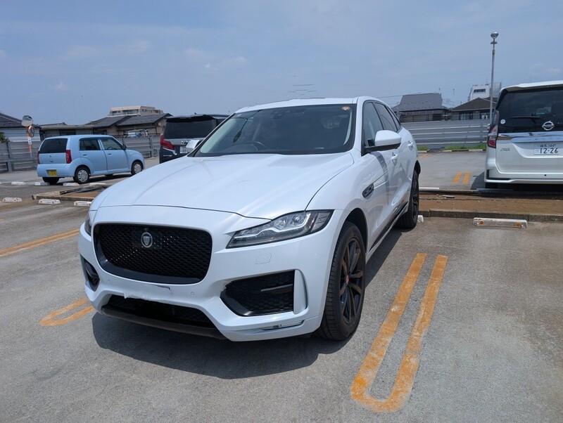ジャガー F-PACE Rスポーツ【ディーゼル】_RHD_AWD(AT_2.0)