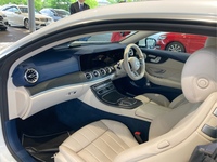 メルセデス・ベンツ Eクラス クーペ E300 クーペ スポーツ_RHD(AT_2.0)