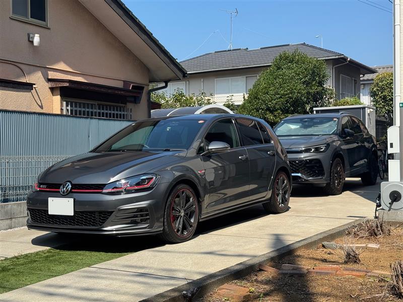 フォルクスワーゲン ゴルフ (ハッチバック) GTI ダイナミック_RHD(DSG_2.0)