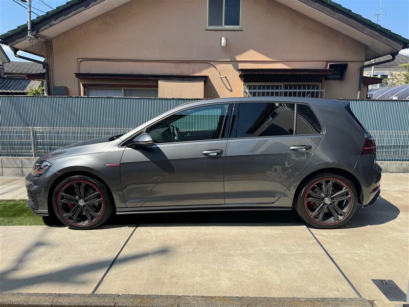 フォルクスワーゲン ゴルフ (ハッチバック) GTI ダイナミック_RHD(DSG_2.0)
