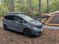 ホンダ フリード クロスター ブラックスタイル_6人乗り_4WD(CVT_1.5)