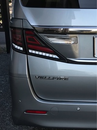 トヨタ ヴェルファイアハイブリッド ハイブリッドZR_7人乗り_4WD(CVT_2.4)