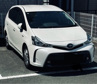 トヨタ プリウスα S“チューン ブラック II”_5人乗り(CVT_1.8)