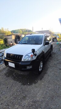 トヨタ ランドクルーザープラド TX_4WD(5ドア_AT_3.4_8人乗)