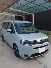 ホンダ ステップワゴン e:HEV エアー_7人乗り(CVT_2.0)