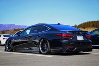 レクサス LS 500“Fスポーツ”(AT_3.5)