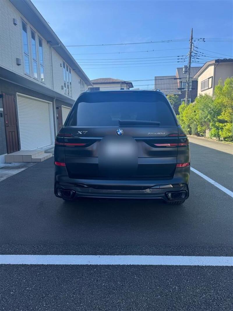 BMW X7 xドライブ40d ブラックα_RHD_4WD(AT_3.0)