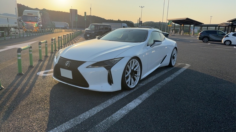 レクサス LC 500“Lパッケージ”(AT_5.0)