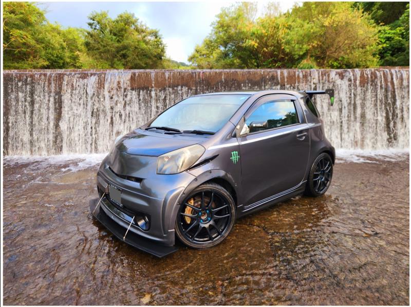 トヨタ iQ 130G“レザーパッケージ”(CVT_1.3)