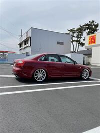 アウディ A4 （セダン）