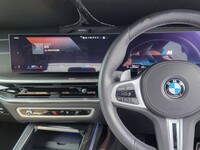 BMW X7 M60i xドライブ_RHD_4WD(AT_4.4)