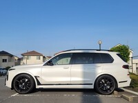 BMW X7 M60i xドライブ_RHD_4WD(AT_4.4)