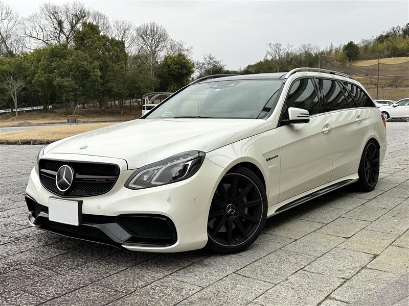 AMG Eクラス ステーションワゴン メルセデスAMG E63 4マチック ステーションワゴン_LHD_4WD(AT_5.5)