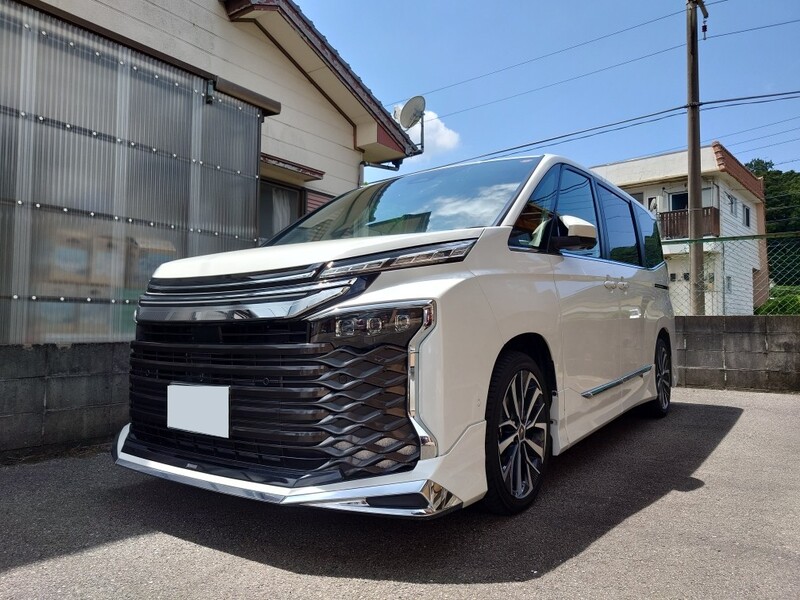トヨタ ヴォクシー ハイブリッド S-Z_7人乗り(CVT_1.8_ハイブリッド)