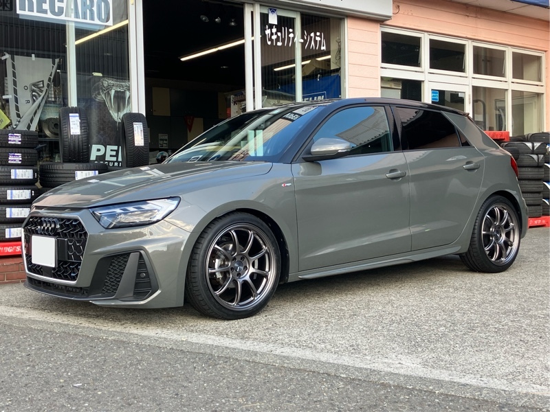 アウディ A1 スポーツバック A1 スポーツバック 25 TFSI Sライン_RHD(Sトロニック_1.0)