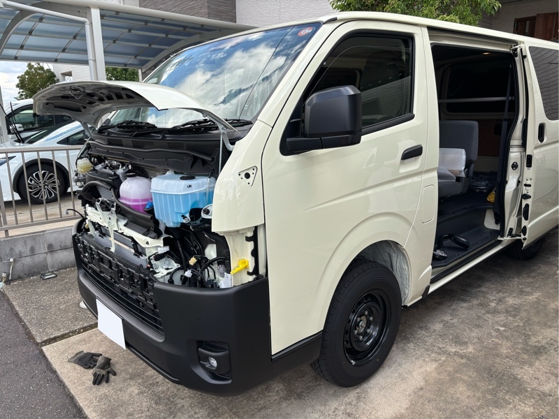 トヨタ ハイエースバン DX ロング・標準ボディ・標準ルーフ・標準フロア_6人乗り_5ドア_4WD(ECT_2.8_ディーゼル)
