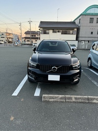 ボルボ XC40 B4 AWD Rデザイン_RHD_AWD(DCT_2.0)