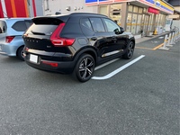 ボルボ XC40 B4 AWD Rデザイン_RHD_AWD(DCT_2.0)