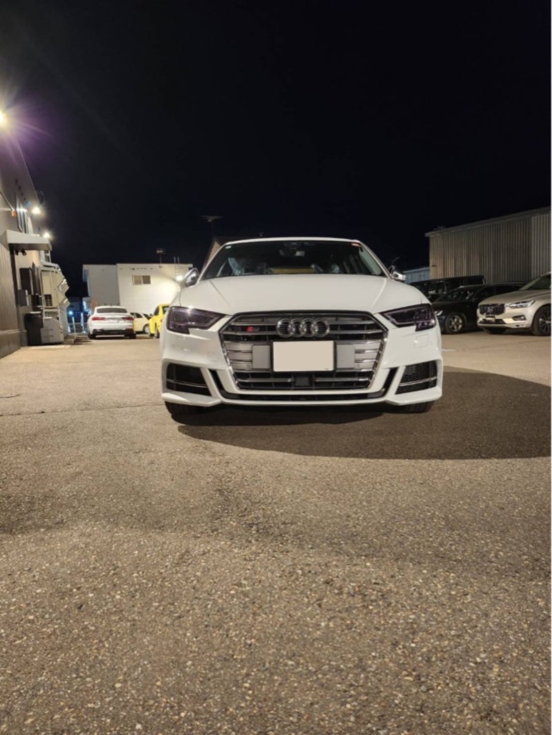 アウディ S3 スポーツバック （ハッチバック） スポーツバック_RHD_4WD(AT_2.0)