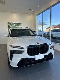 BMW X7 xドライブ40d Mスポーツ_RHD_4WD(AT_3.0)