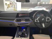 BMW X7 xドライブ40d Mスポーツ_RHD_4WD(AT_3.0)