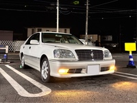 トヨタ クラウンロイヤル ロイヤルサルーン“Premium”(AT_2.5)