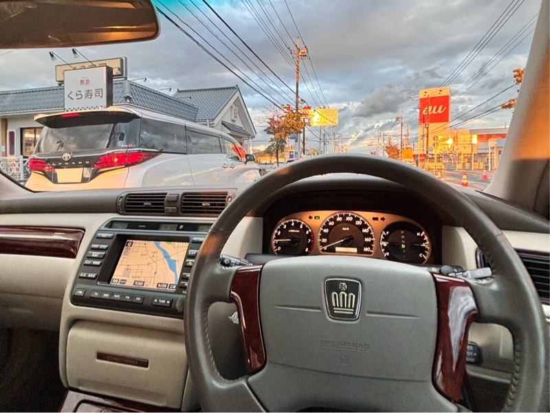 トヨタ クラウンロイヤル ロイヤルサルーン“Premium”(AT_2.5)