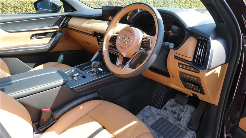 マツダ CX-80 PHEV プレミアムスポーツ_6人乗り_4WD(EC_AT_2.5)