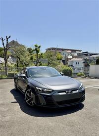 アウディ e-tron GT e-トロン GT クワトロ_RHD_4WD(AT)